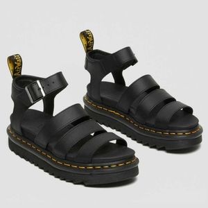 Dr Martens blaire hydro leather gladiator sandal 40/8